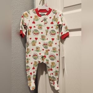 NWT Baby Yoda Valentines Sleeper 0/3m